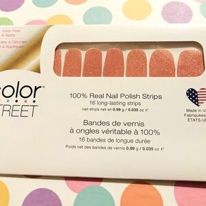 COLOR STREET 100% NAIL POLISH STRIPS